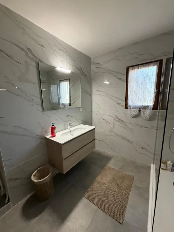 Rénovation d'une salle de bain à Bastia , Biguglia, CINQUINI & CO