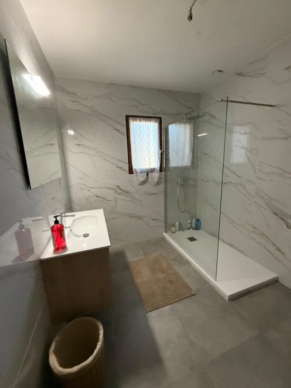 Rénovation d'une salle de bain à Bastia , Biguglia, CINQUINI & CO