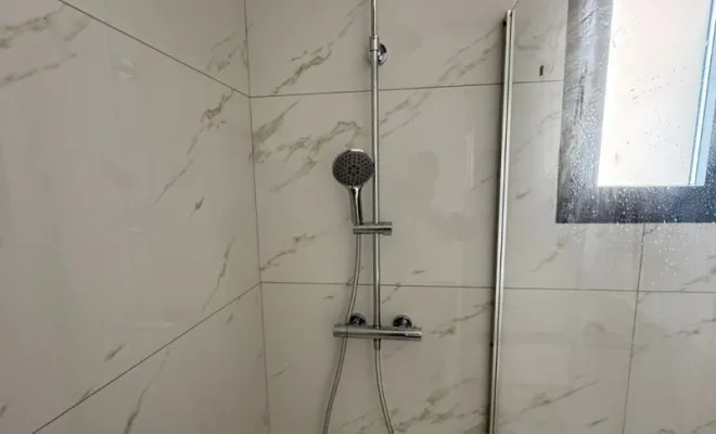 Création d'une salle de bain et d'un WC à Bastia, Biguglia, CINQUINI & CO