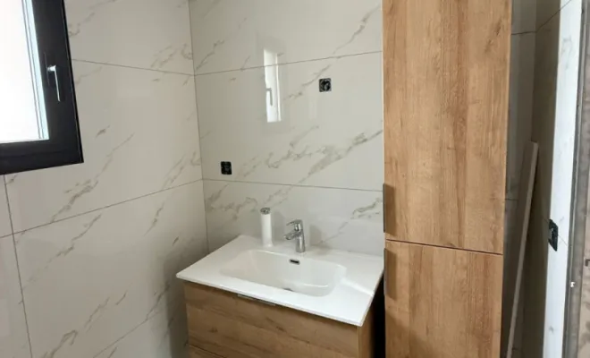 Création d'une salle de bain et d'un WC à Bastia, Biguglia, CINQUINI & CO