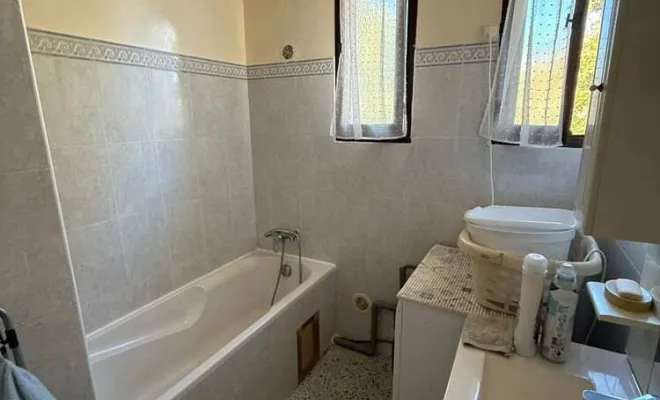 Rénovation complète d'une salle de bain et cuisine d'une maison à [soref:zone_pr], Biguglia, CINQUINI & CO