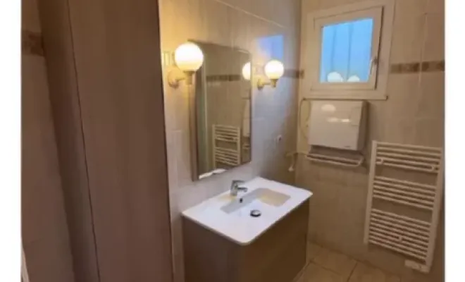 Rénovation complète de salle de bain à Biguglia, Biguglia, CINQUINI & CO